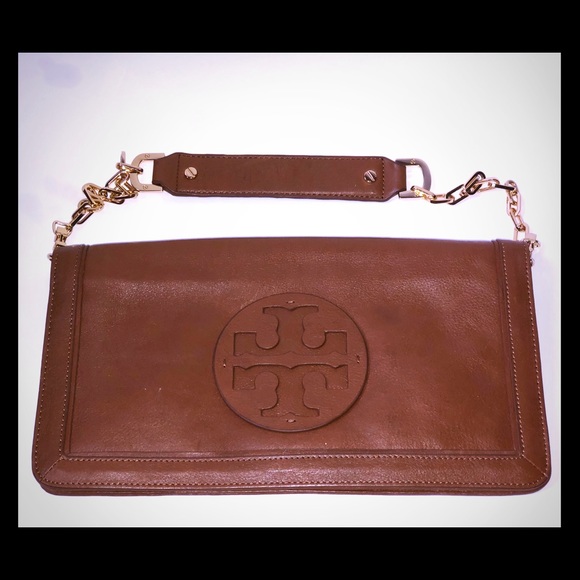 Tory Burch Handbags - Tory Burch Reva Clutch Purse Tory Burch Handbags - Tory Burch Reva Clutch Purse